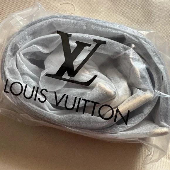 🔥 $160 SALE Fashion Lux Papillon Trunk Bag - Picture 9 of 9